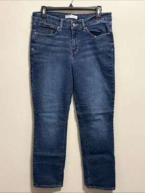 Levi's Straight Leg Jeans in Dark Blue Wash